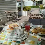 Magnolia & Breakfast 4*
